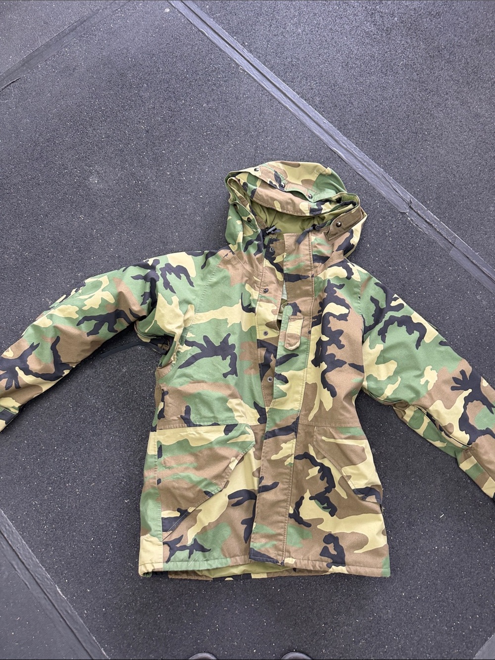 Men’s Medium Regular BDU cold weather parka